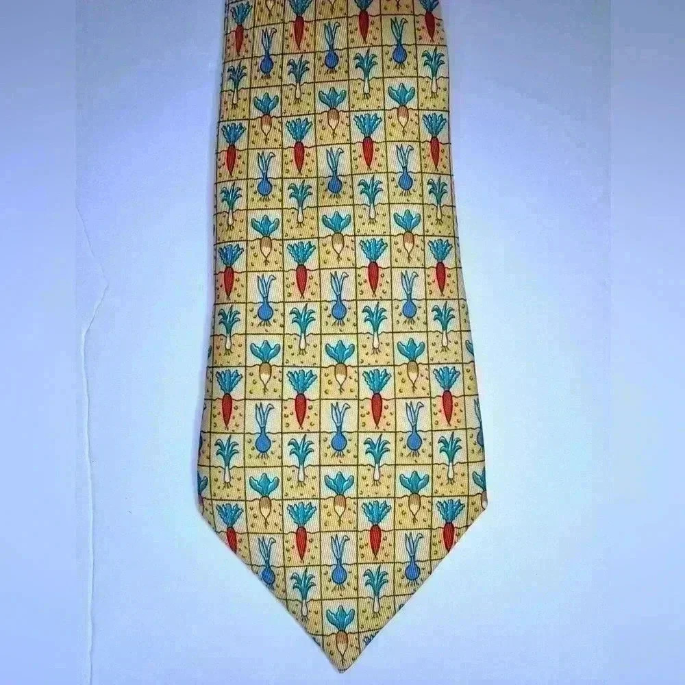 HERMÈS Yellow Coral Vegetables Print 100% Silk Tie Made In France W: 3.5" - Picture 3 of 6